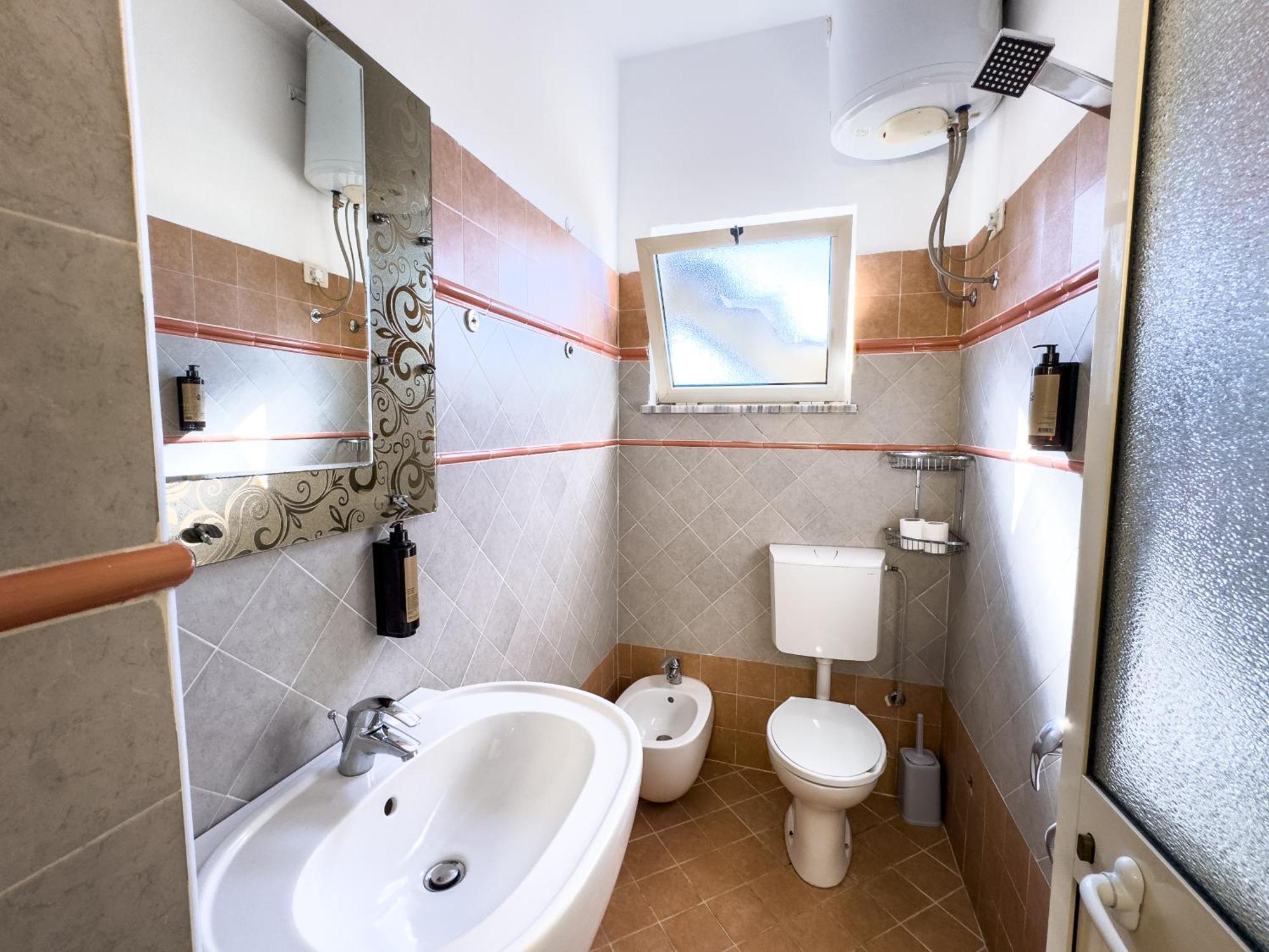 Shkodra Budget Hotel מראה חיצוני תמונה
