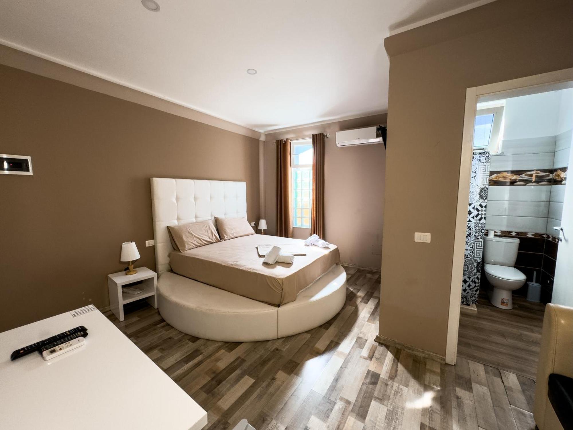 Shkodra Budget Hotel מראה חיצוני תמונה